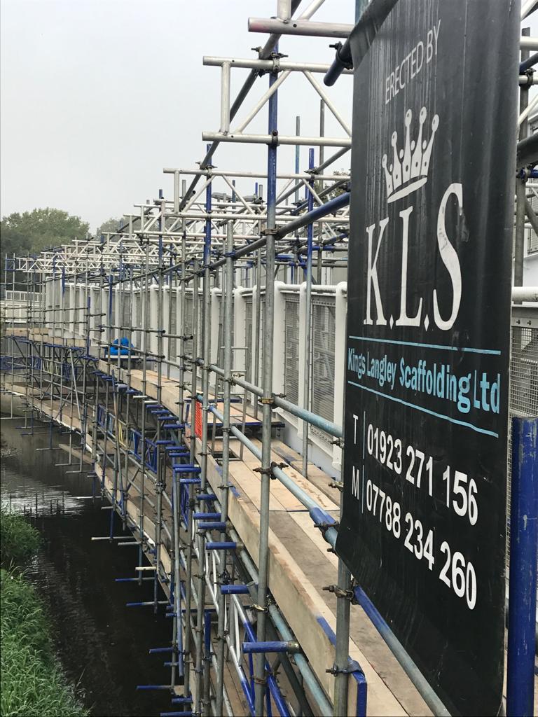 Hanging Scaffold River Thames